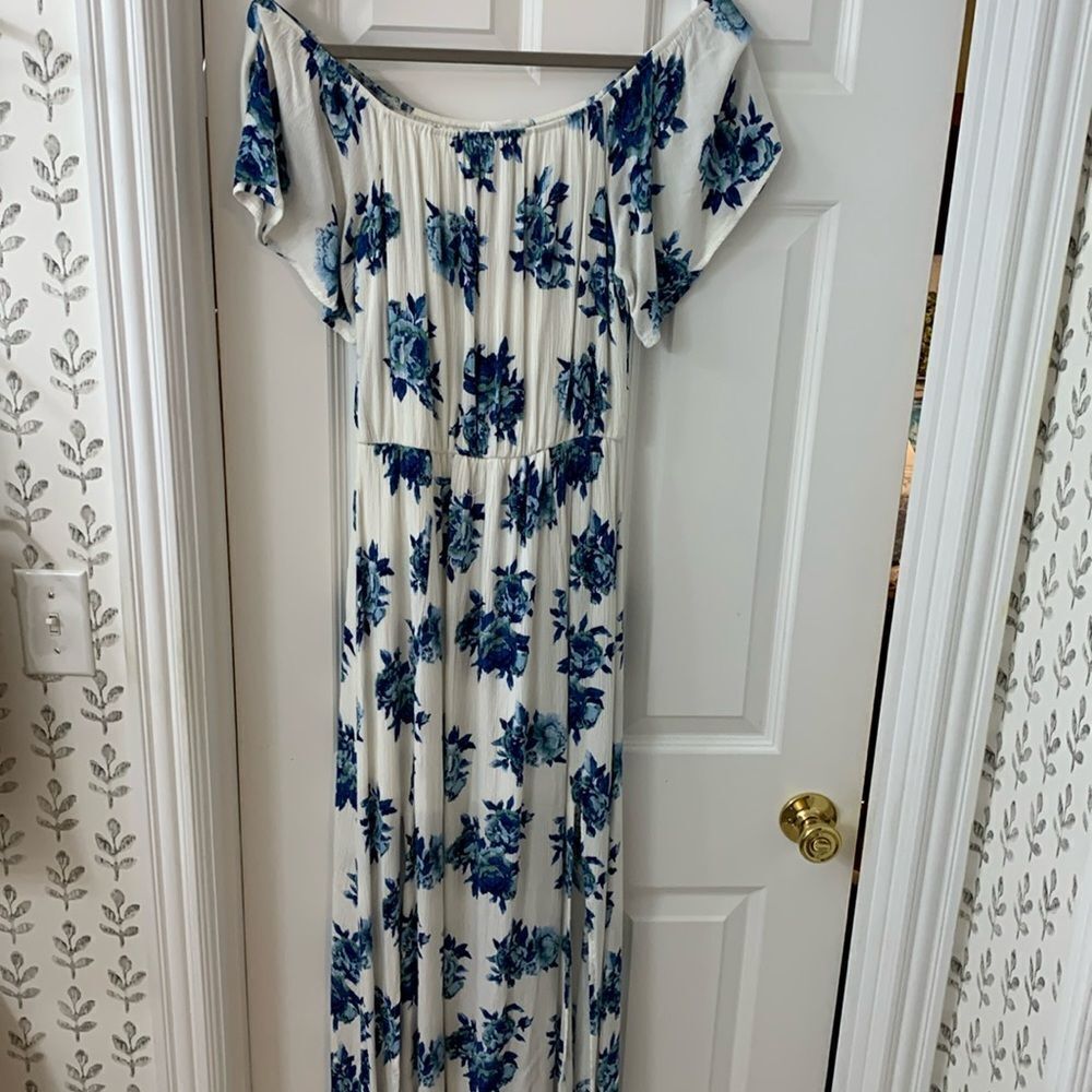 Peach Love lined (mini) floral maxi dress.  On/off shoulder